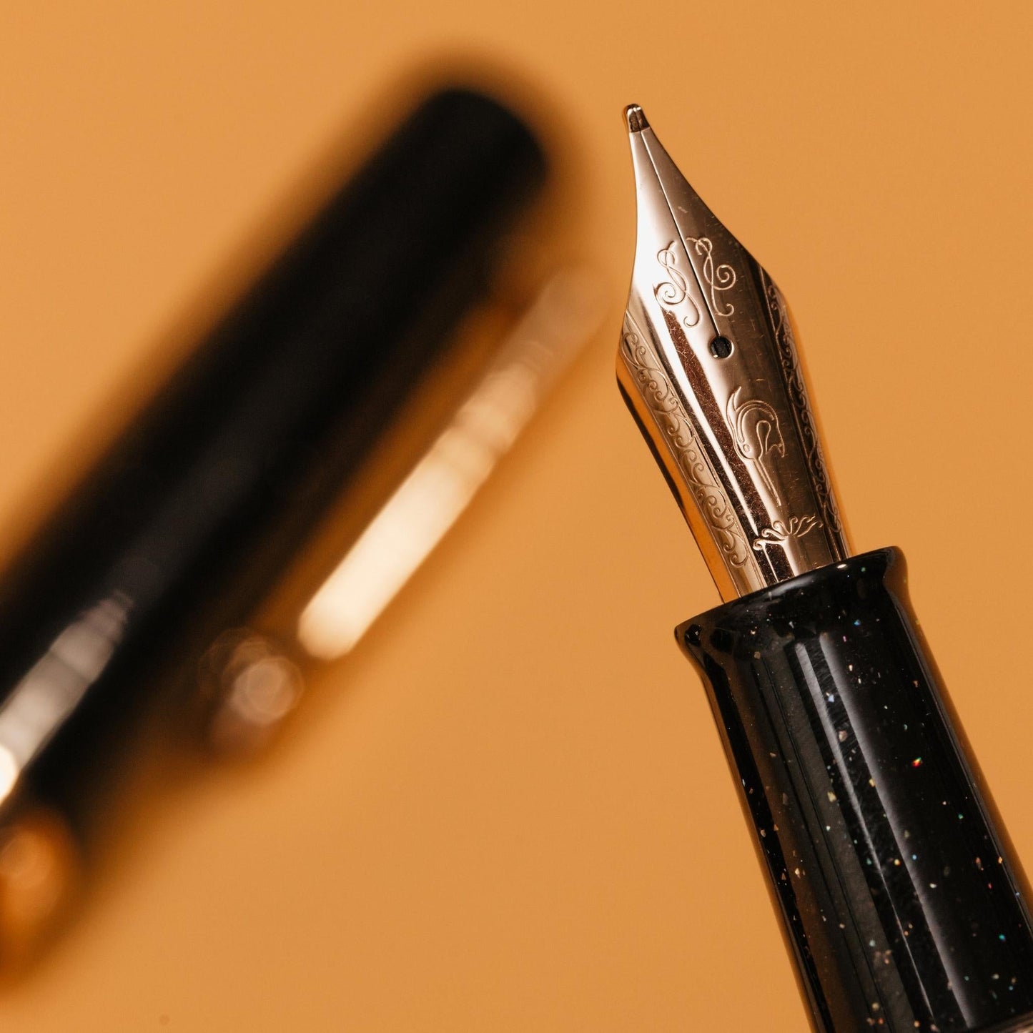 Nahvalur Original Plus Lovina Graphite Fountain Pen