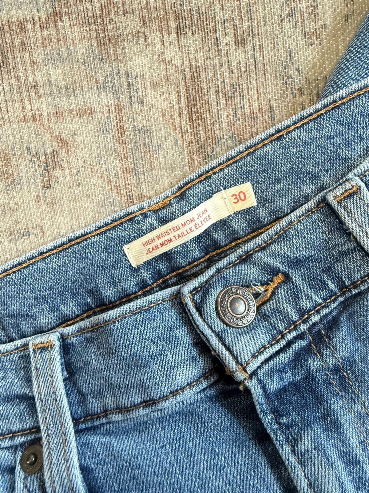 Levi’s Mom HR Jeans (30x29)