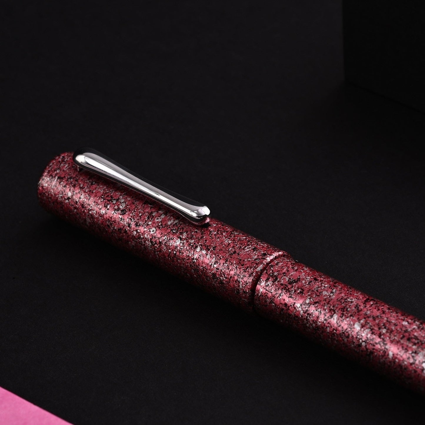 Taccia Granite Stone Fountain Pen - Red CT