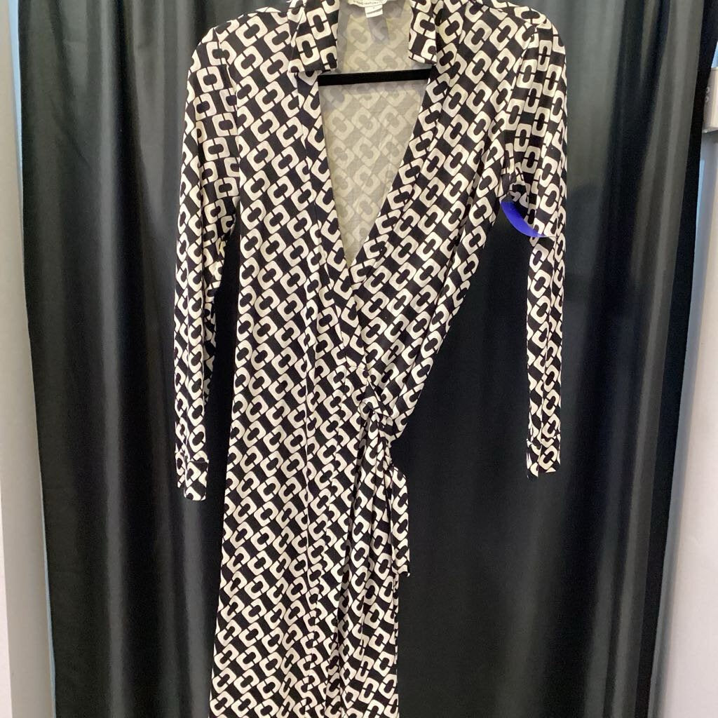 DVF Print Wrap LS DRESSES 4