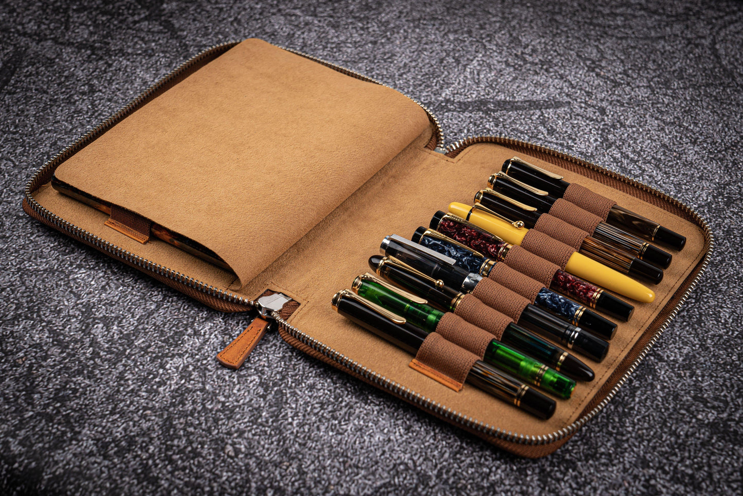 Leather Zippered 20 Slots Pen Case - Crazy Horse Brown