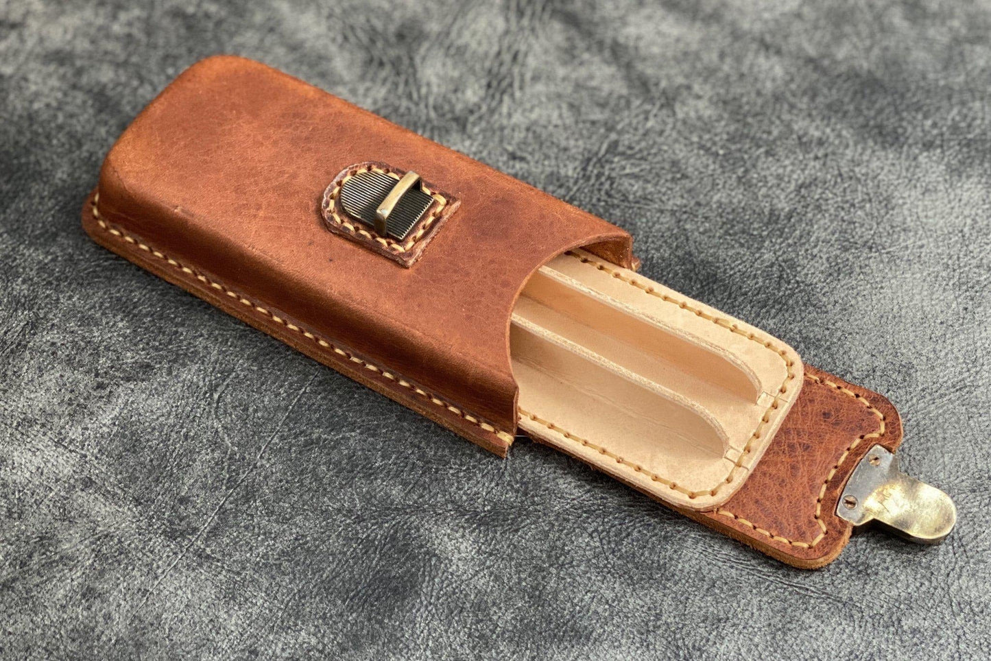 The Old School - Leather Molded Pen Case for 3 Pens - Distressed Leather