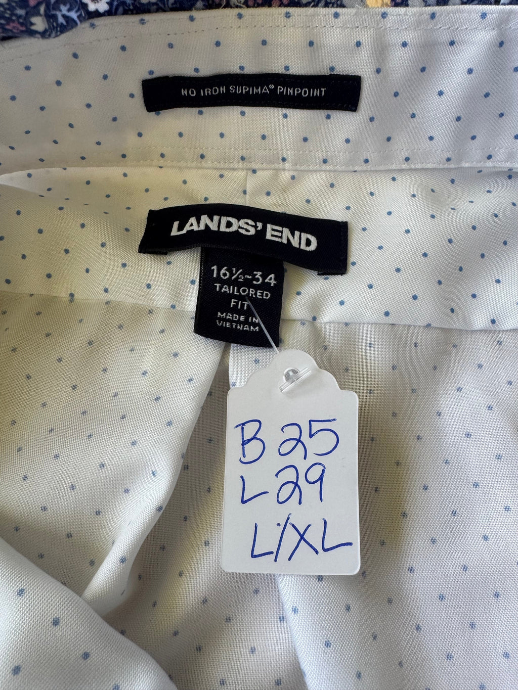Lands End White with light blue polka dots and floral collar Long Sleeve - Large/XL