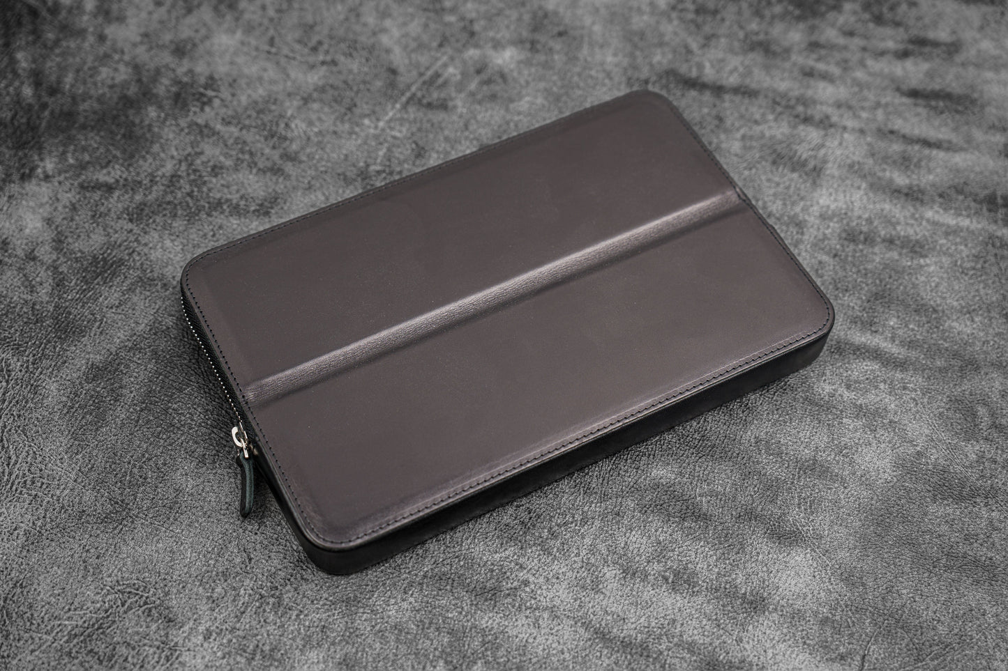 Leather Zippered Magnum Opus 12 Slots Hard Pen Case with Removable Pen Tray - Black