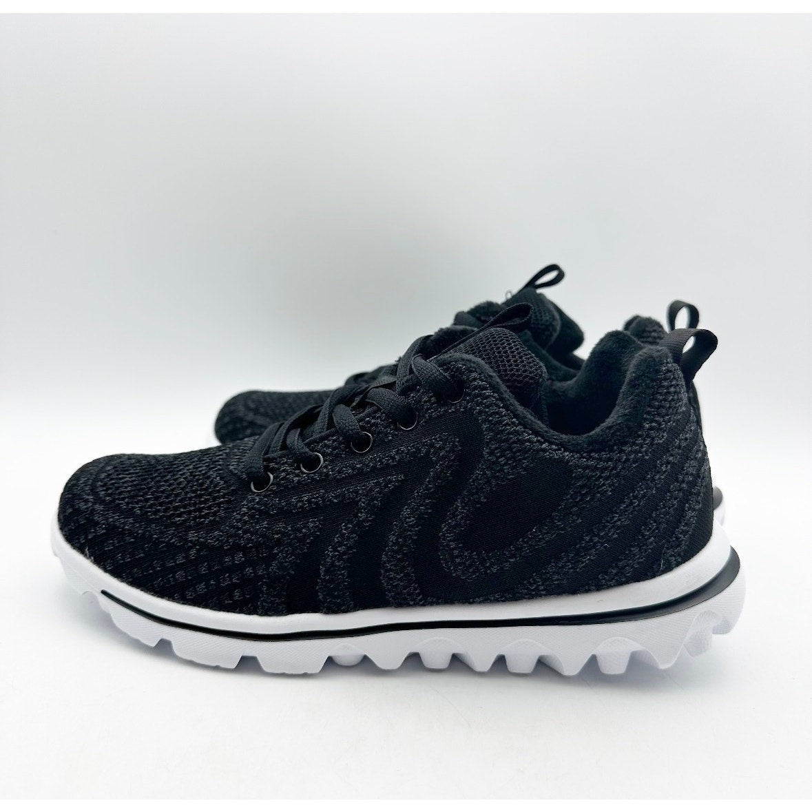 Propet Women's TravelActiv Allay Casual Sneakers Size 6.5 Narrow Black White NIB